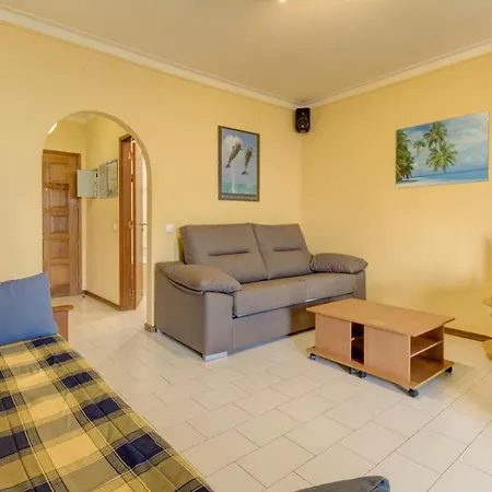 Praia Da Rocha Sleeps 4 With Pool And Wifi פורטימאו