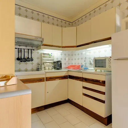 דירה Praia Da Rocha Sleeps 4 With Pool And Wifi *